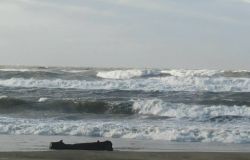 Ostia, litorale flagellato da una mareggiata