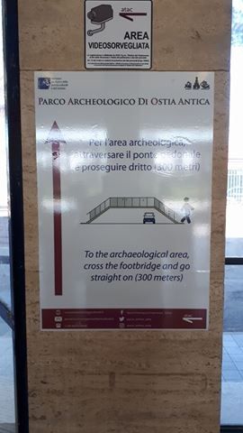 Ostia Antica, SI chiede la demolizione del ponte pedonale