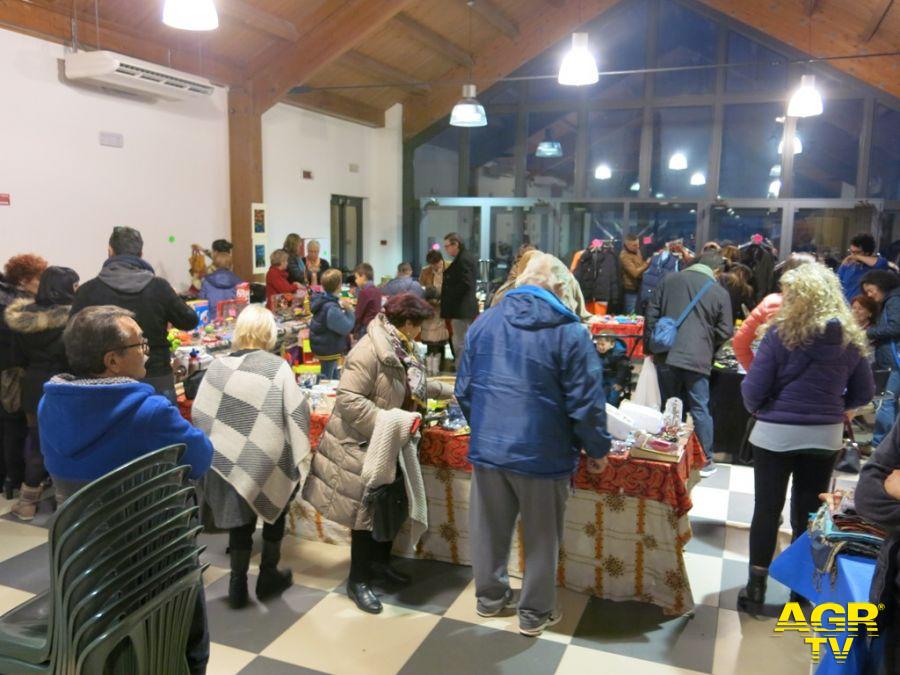 Fiumicino, il mercatino degli affari solidali prosegue fino al 1 maggio Fiumicino, il mercatino degli affari solidali prosegue fino al 1 maggio