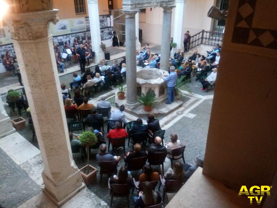 Ostia, il Chiostro diventa palcoscenico