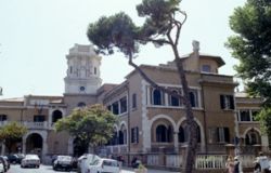 Ostia, consigliere difende il decentramento: allontanto dall'aula