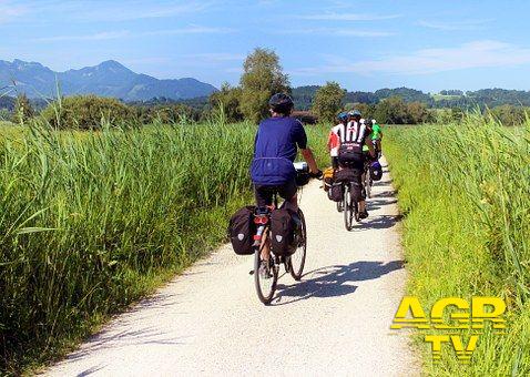 Ostia, in bici è meglio Ostia, in bici è meglio