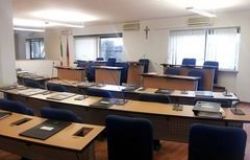 Fdi, sei consiglieri municipali restituiscono la tessera