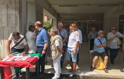 Ostia, crociata contro le voragini di via casana