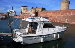 Livorno, Sandra, malata di Sla, realizza il suo sogno: un uscita in barca