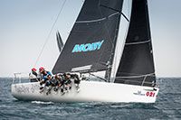 Vela, Mascalzone Latino vuole vincere a Cagliari Vela, Mascalzone Latino vuole vincere a Cagliari