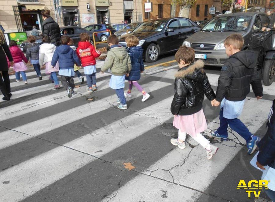 Ostia, niente presidi dei vigili urbani dinanzi alle scuole Ostia, niente presidi dei vigili urbani dinanzi alle scuole