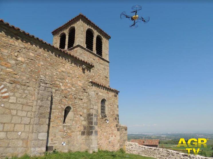 Beni culturali, forum per l'uso di droni in archeologia