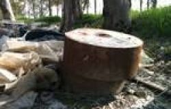 Castelfusano, dopo gli incendi, le discariche