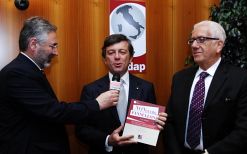 Prof. Vito Tenore e Avv. Paolo Crescimbeni, Commissario Inpdap Prof. Vito Tenore e Avv. Paolo Crescimbeni, Commissario Inpdap